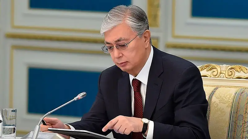 Президент мемлекеттік басқару жүйесін одан әрі жетілдіру жөніндегі шаралар туралы Жарлыққа қол қойды