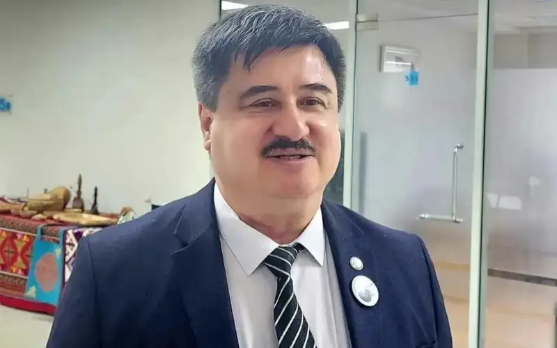 Равшан Назаров 