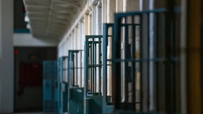 Казахстанских чиновников водят на экскурсии в тюрьмы для профилактики коррупции