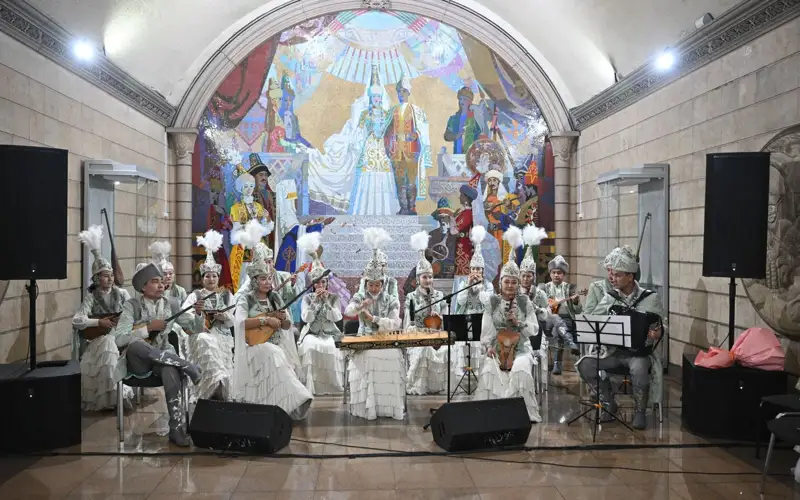 Концерты и выставки ждут пассажиров метро Алматы на Наурыз