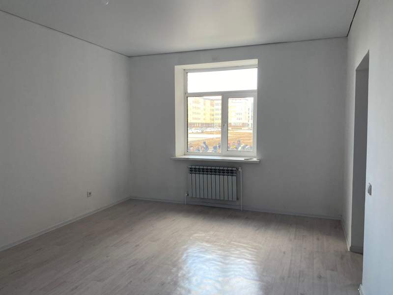 Аким ЗКО вручил ключи от 120 новых квартир жителям Уральска