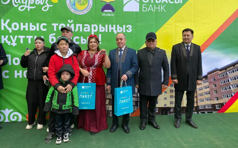BQO ákimi Oral turǵyndaryna 120 jańa páterdiń kiltin tabys etti