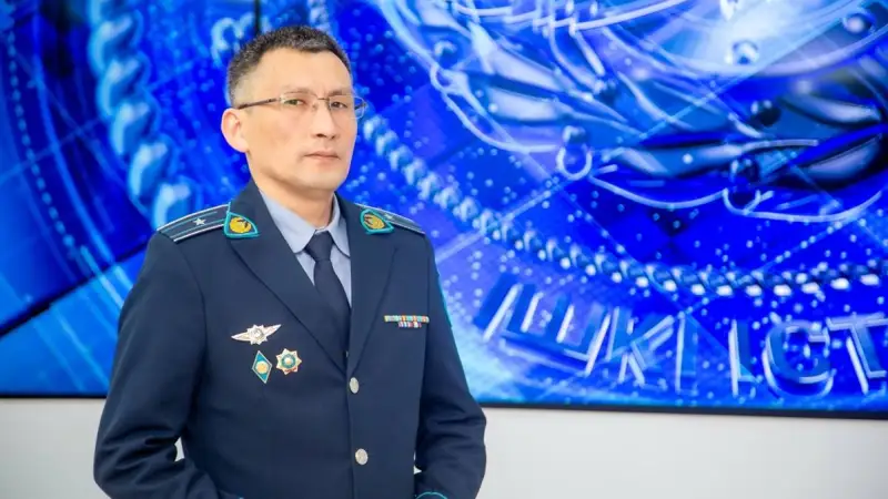 ІІМ кадр саласының офицері есірткі жасырушыны ұстады