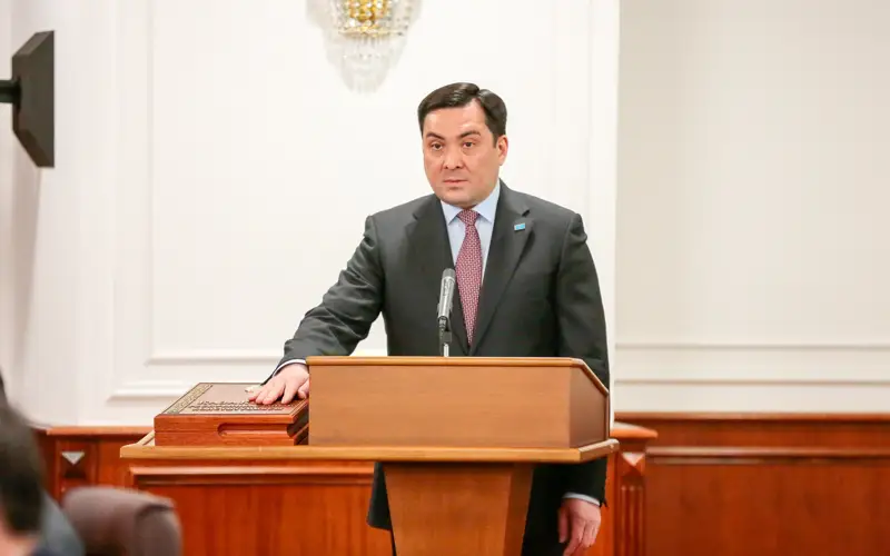  Ерлан Аккенженов 