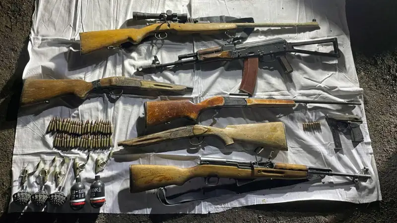  12 автомат, 41 тапанша, 75 мылтық, 36 граната табылды — ҰҚК