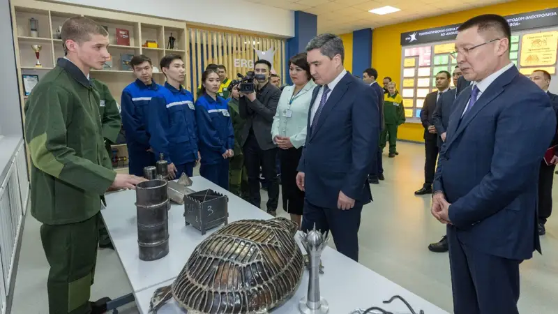 Премьер-министр поручил масштабировать опыт Павлодарской области по развитию ТиПО и поддержке рабочих профессий