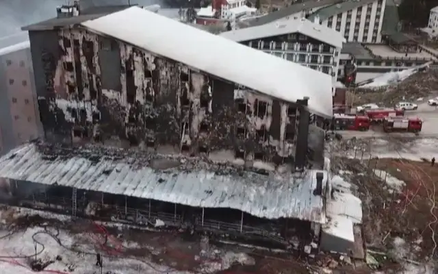 Құрбандар бар: Түркияда тағы бір курорттық қонақүй өртенді