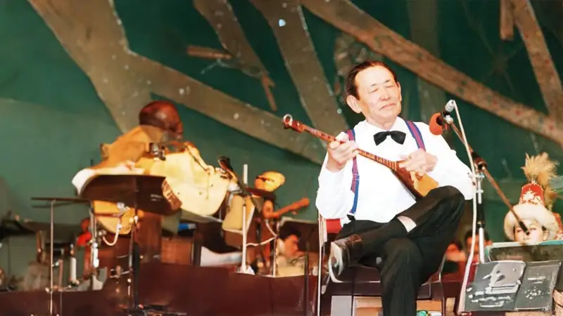 Нұрғиса Тілендиев