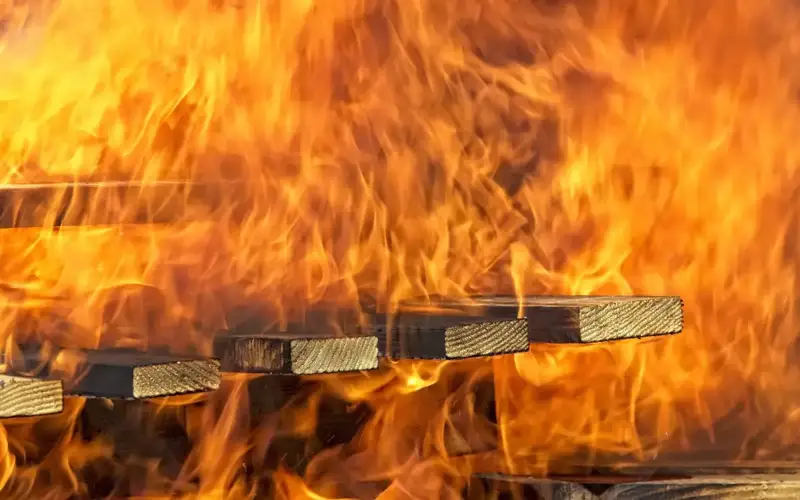 Чехияда ўқ-дорилар ишлаб чиқарувчи завод портлади