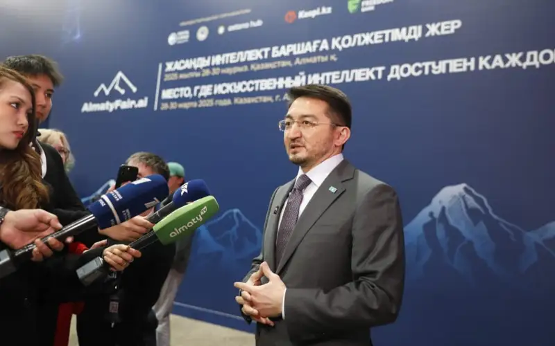 Jaslan Mádıev: Jeke derekterdiń tarap ketýine adamdardyń ózderi sebep bolady