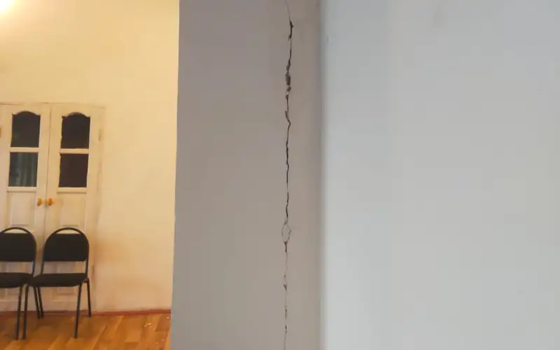 Больше 30 зданий пострадали от землетрясения в Жамбылской области