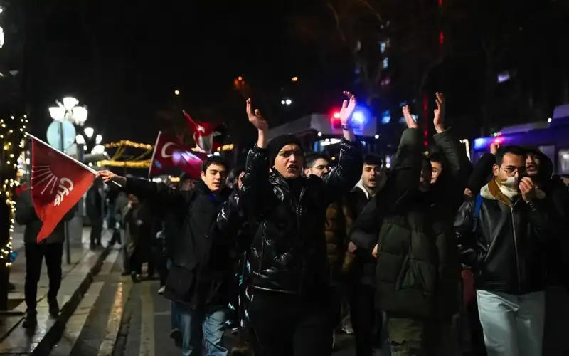 Туркиядаги норозиликлар: 1900 га яқин одам қўлга олинди 