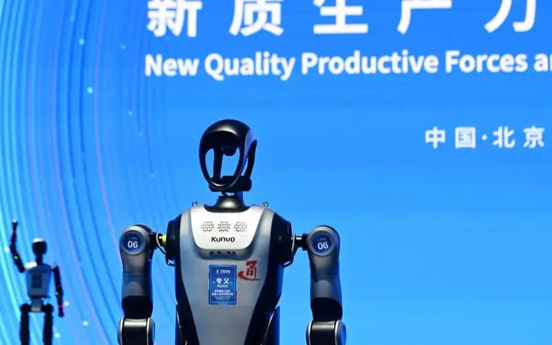 China boosts 2026 science funding, focusing on basic research