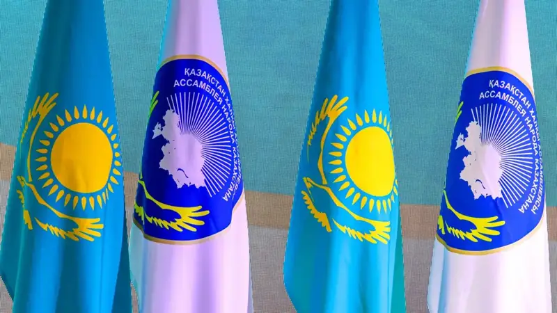 Qazaqstan halqy Assambleıasynyń týy ǵaryshqa jóneltiledi