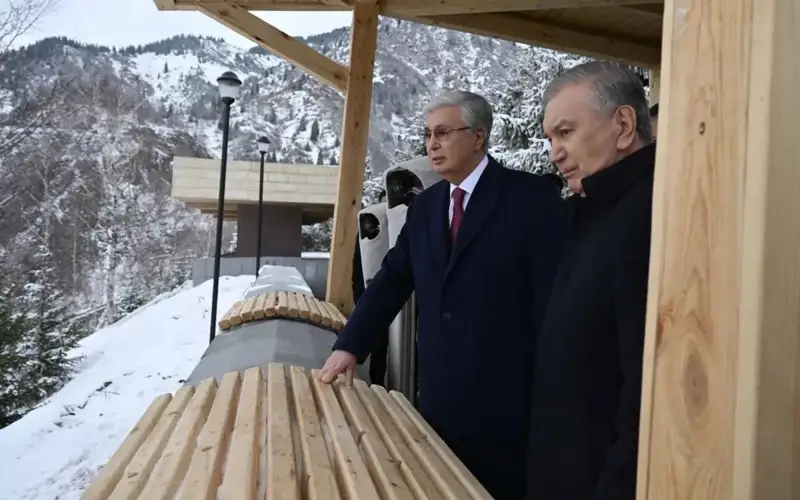 ҚР Президенти ва Шавкат Мирзиёев Алмати тоғ-чанғи кластерига ташриф буюришди 