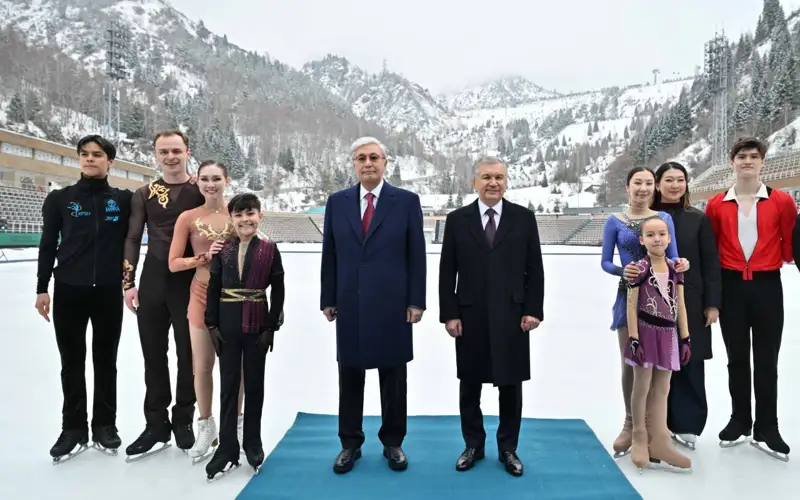 Касым-Жомарт Токаев и Шавкат Мирзиёев посетили «Медеу»