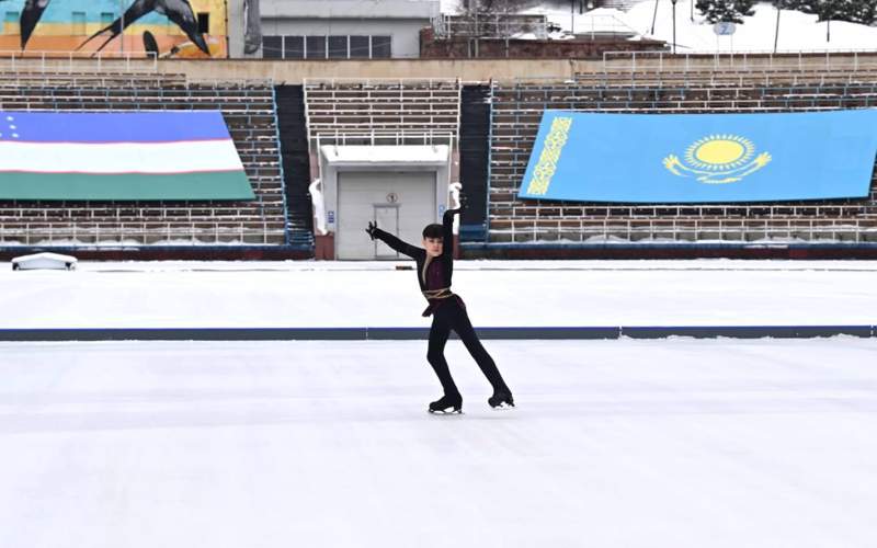 Касым-Жомарт Токаев и&nbsp;Шавкат Мирзиёев посетили &laquo;Медеу&raquo;
