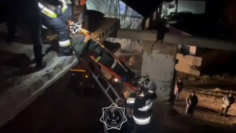 Jetisý oblysynda jasóspirimdi beton plıta basyp qaldy 