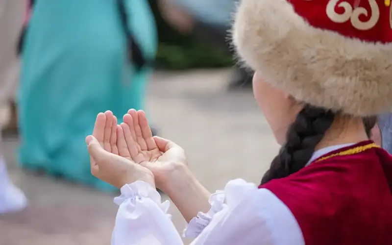 Мусулмон умматининг улуғ байрами – Рамазон ҳайити бошланди 