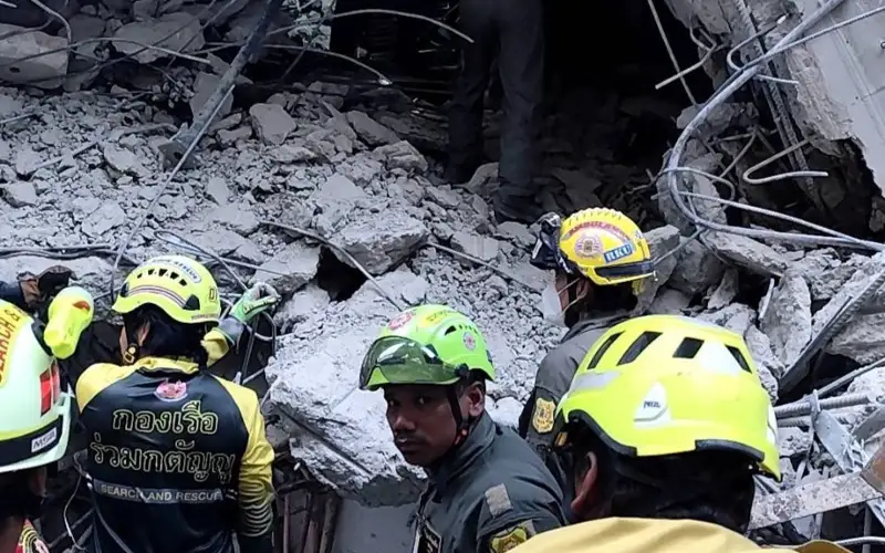 Число погибших из-за землетрясения увеличилось в Бангкоке