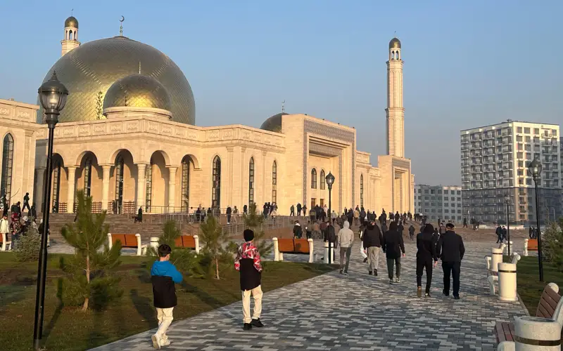 В Алматы отмечают праздник Ораза Айт