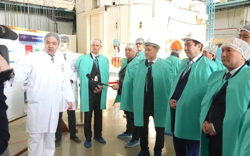 Проект поправок по ядерной безопасности Казахстана обсудили депутаты с учеными