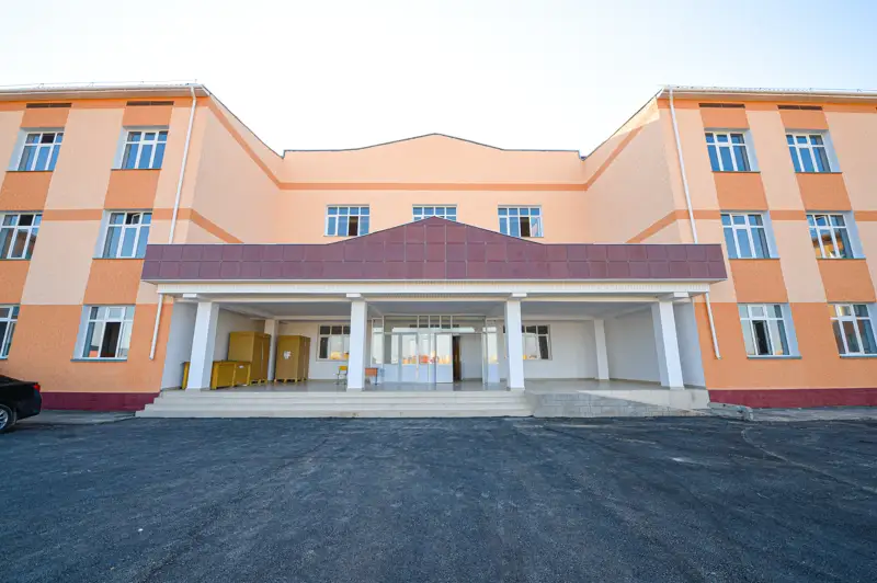 Школа , образование / мектеп , білім 