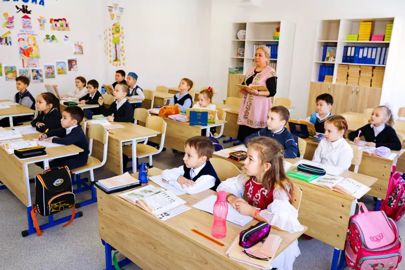 Школа , образование / мектеп , білім 