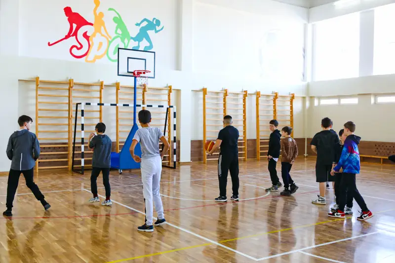 Школа , образование / мектеп , білім физкультура