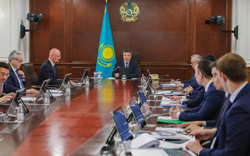 Олжас Бектенов