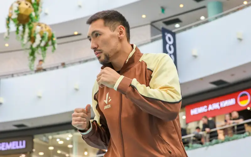 Отправлю соперника в нокаут — Жанибек Алимхаулы о предстоящем бое