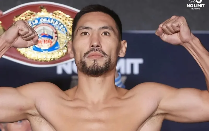 Профессиональный бокс: Жанибек Алимханулы прошел взвешивание перед боем