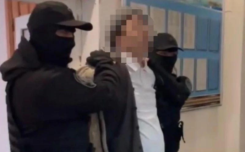 Блогер из Аркалыка задержан за изнасилование и вымогательство