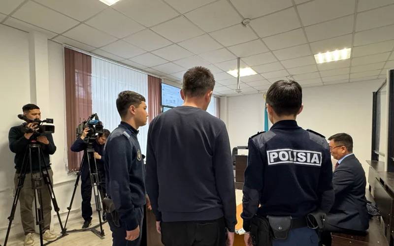 Aqtóbede jol belgilerin salýǵa jaýapty sheneýnik 8 jylǵa sottaldy