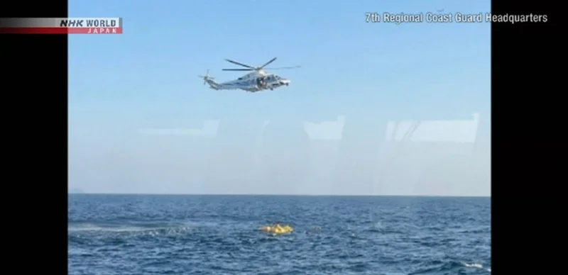 Құрбандар бар: Жапонияда жедел жәрдем тікұшағы теңізге құлады
