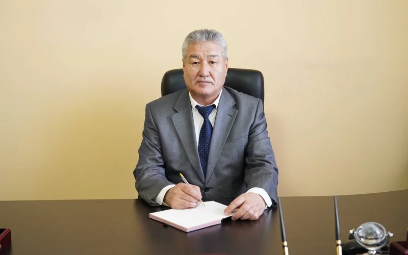 Болат Касенов 