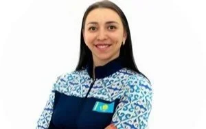 Лола Адилбекова