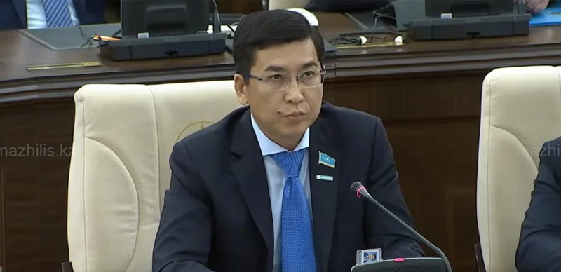 Асхат Аймағамбетов