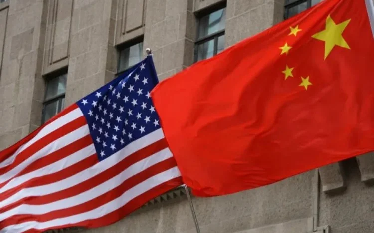 Тарифы в размере 104% на китайские товары вступят в силу в среду