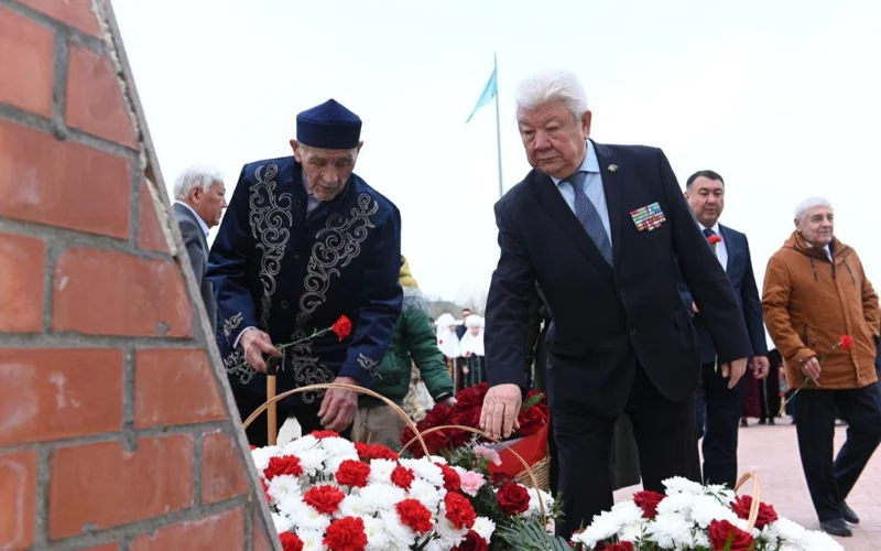 В Актюбинской области почтили память героя ВОВ Имангали Билтабанова