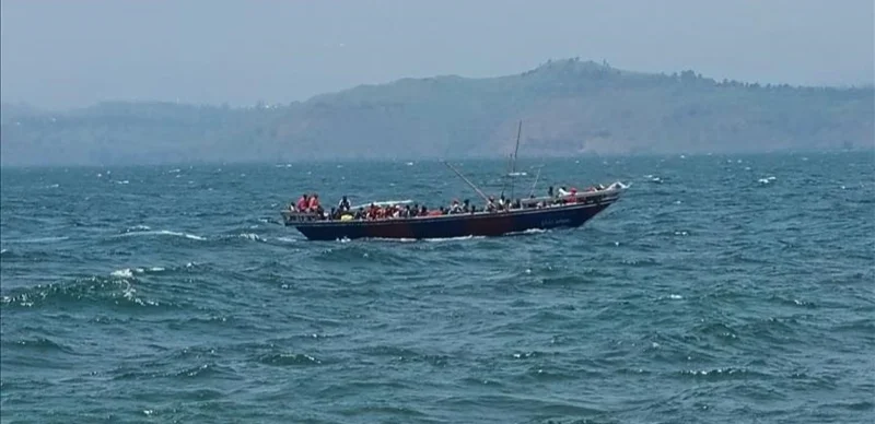 Конго ДР-да қайық аударылып, 50 жолаушы қаза тапты