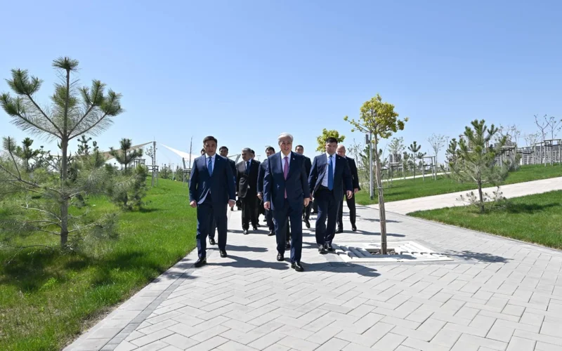 Qasym-Jomart Toqaev «Shymkent City» saıabaǵyn aralap kórdi