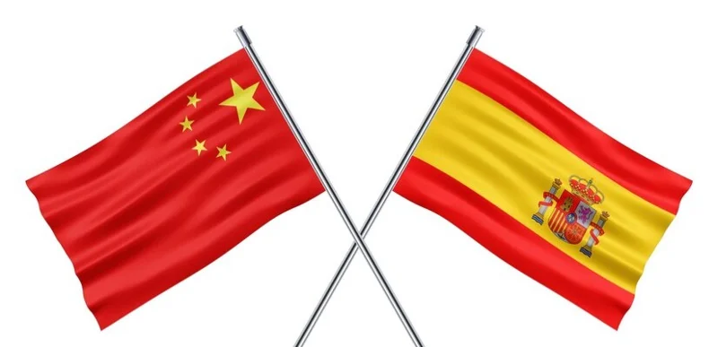 Премьер-министр Испании стремится к более тесным торговым связям с Китаем на фоне неопределенности с тарифами США