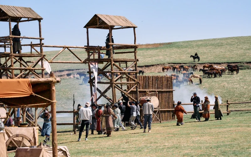 Сериал The Golden Empire преодолел экватор съемочного процесса