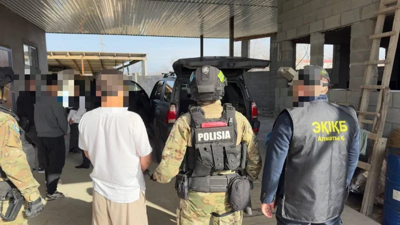 Подпольное распространение запрещенных книг пресекли в Алматы