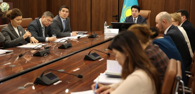 Еліміздің үздік ұстаздары мектептерге тәлімгерлік етеді