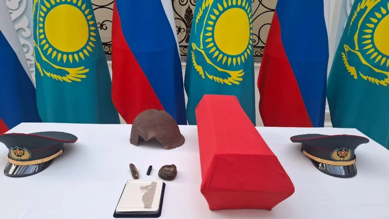 Останки погибшего во время ВОВ солдата передали в Казахстан