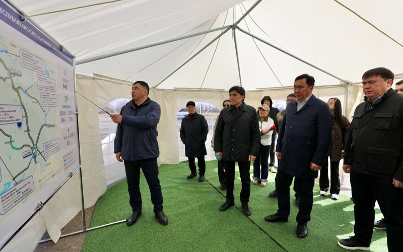 В Казахстане построят первую трёхполосную реверсивную дорогу