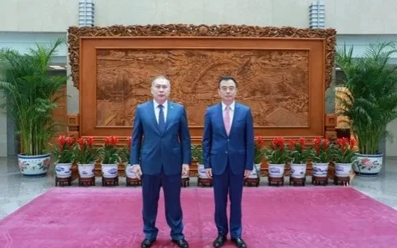 哈萨克斯坦驻华大使