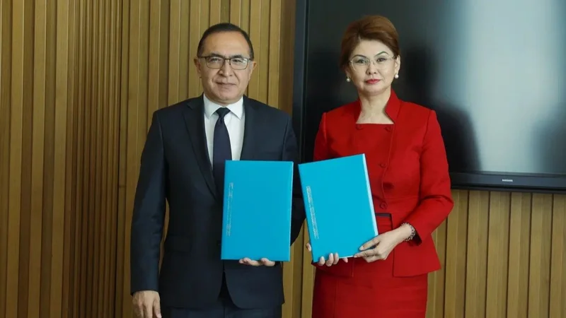 Qazaqstan men Ózbekstan aqparat salasynda áriptestikti nyǵaıtýǵa kelisti  